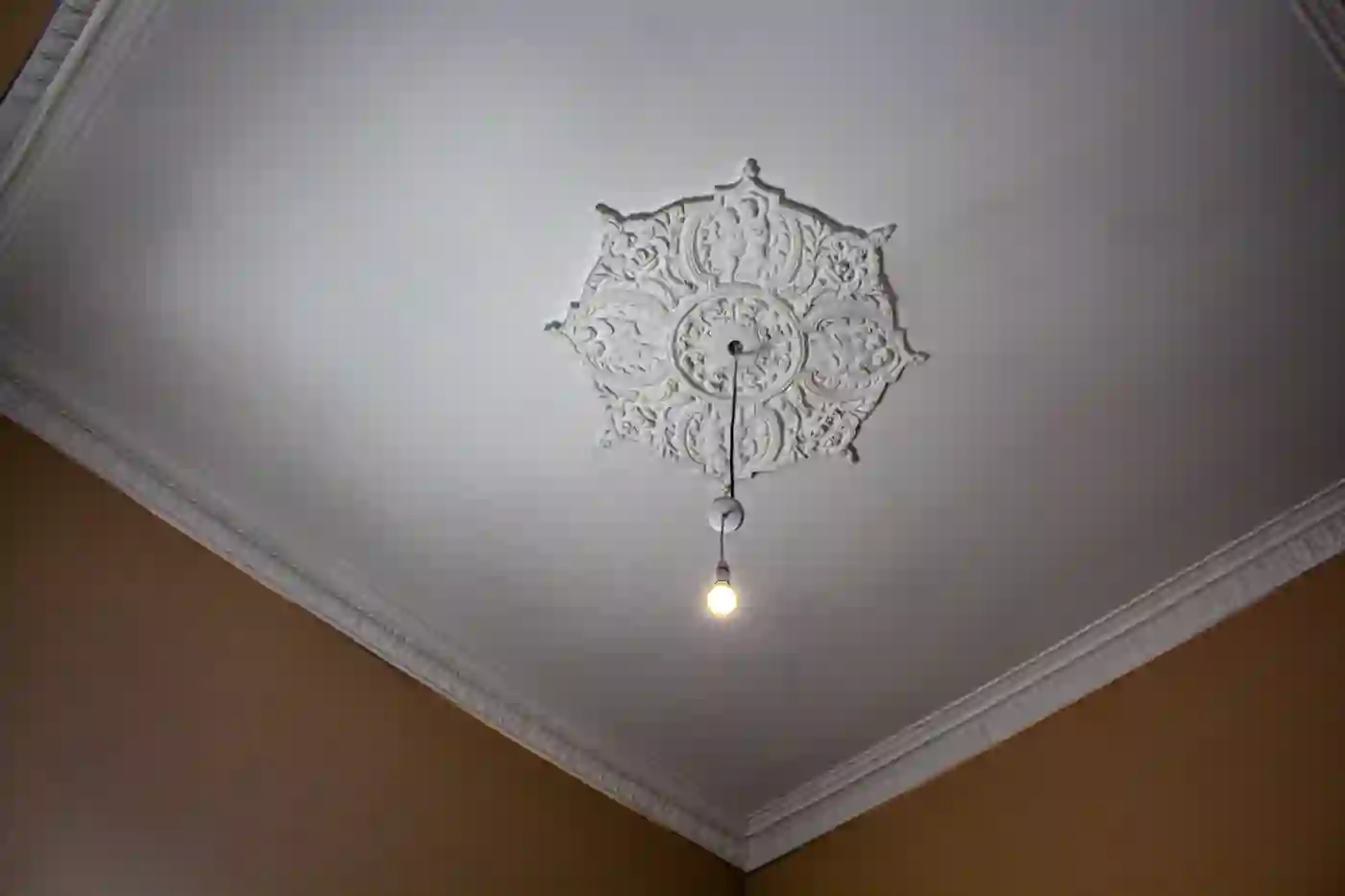 Gallery image for Cornice repair and ceiling rose installation in Finnieston, Glasgow: One of our ceiling rose fitted - the Eden Plaster Ceiling Rose