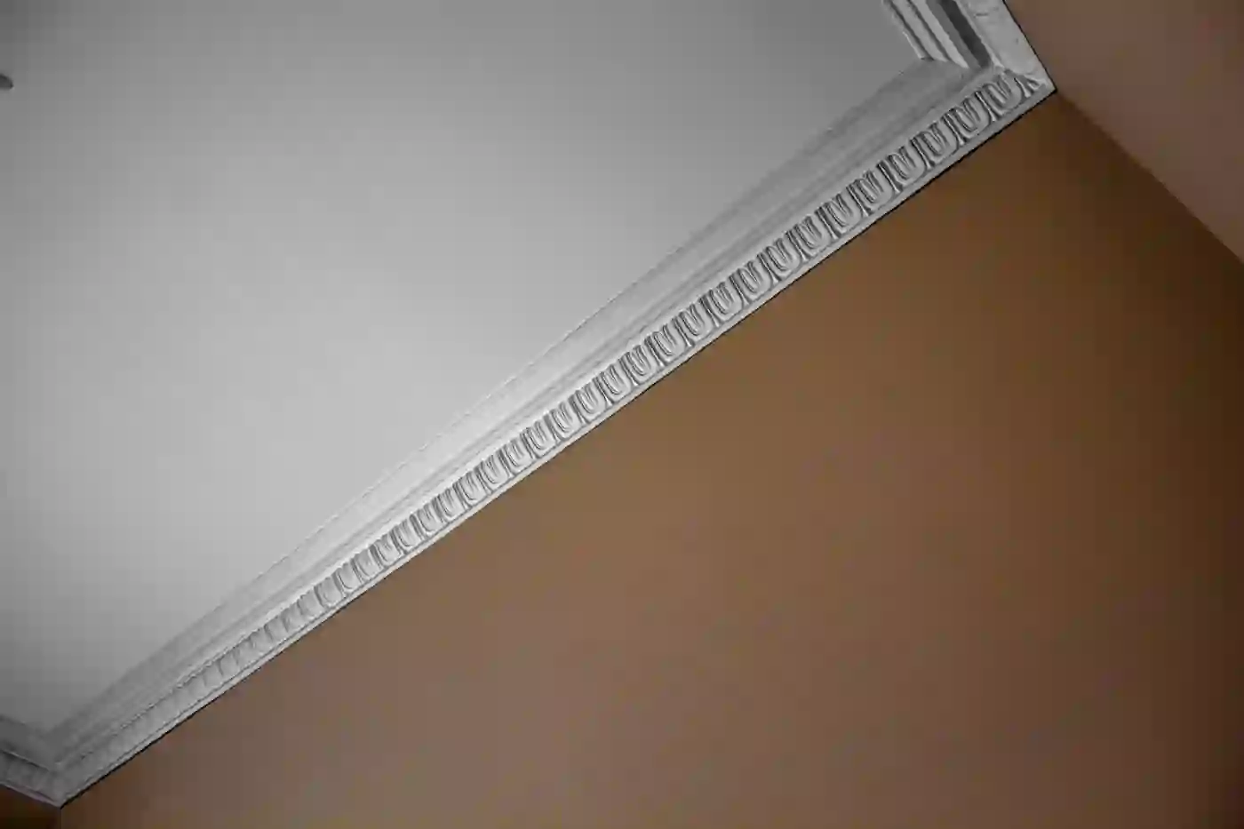 Gallery image for Cornice repair and ceiling rose installation in Finnieston, Glasgow: After repaired decoration was fitted