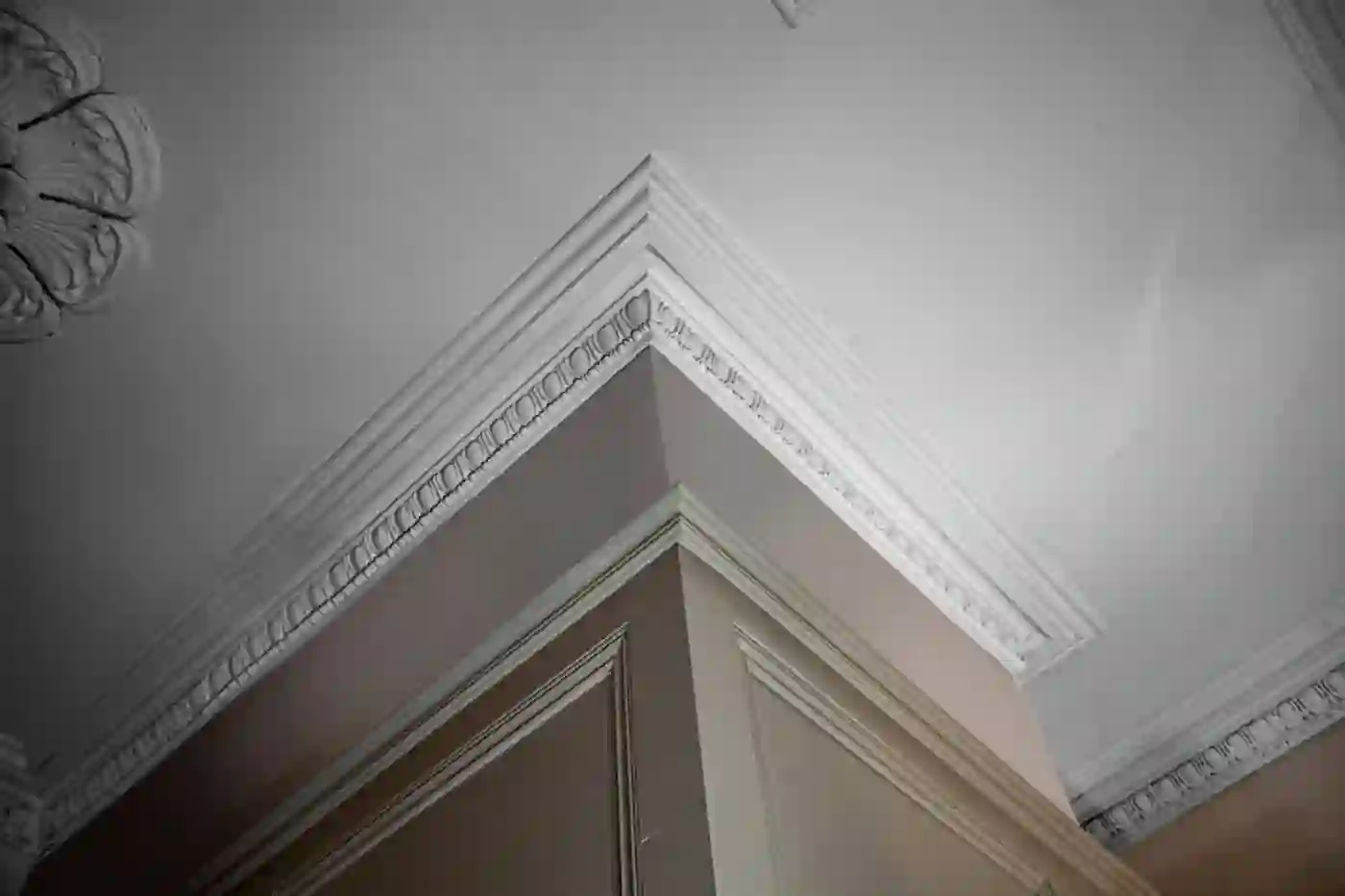 Gallery image for Cornice repair and ceiling rose installation in Finnieston, Glasgow