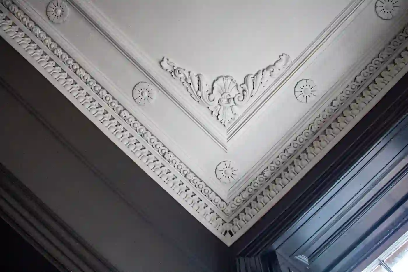 Gallery image for Cornice repair and ceiling rose installation in Finnieston, Glasgow