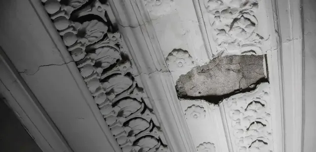 Cornice repair and plaster restoration in a Glasgow period interior